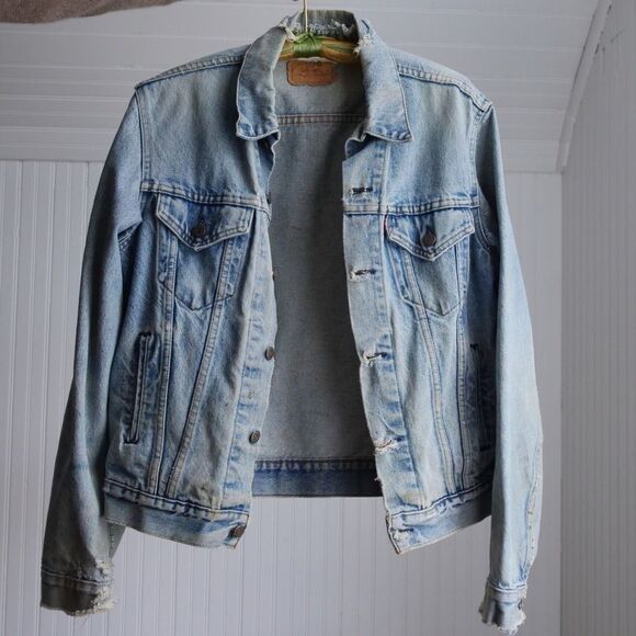 Thrashed 80s Levi's Denim Trucker Jacket - Picture 8 of 8